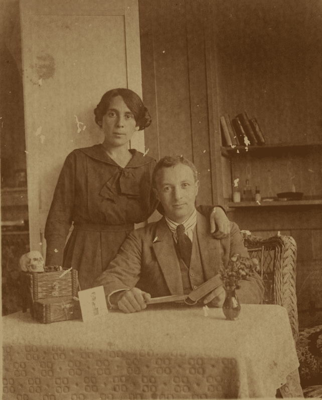 Arie Leib Chwojnik ja hänen vaimonsa Ettia Sveitsissä, noin 1920