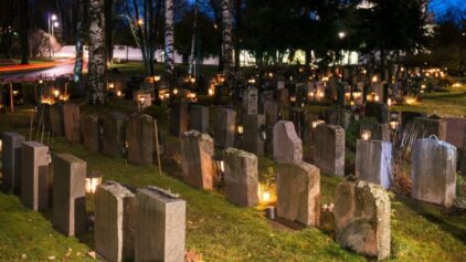 Pyhäinpäivän kunniaksi: ilmainen pääsy kaikkiin kuolin- ja hautaustietoihin MyHeritagessa