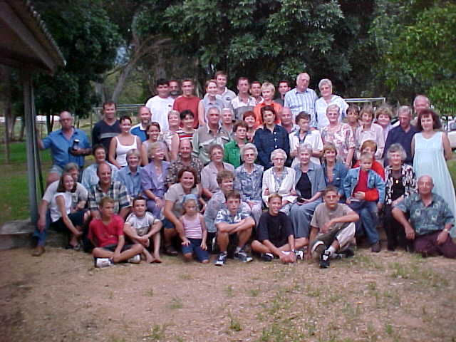 Kuva vuoden 2002 van Eeden-perheen sukukokouksesta, joka pidettiin Swellendamissa Etelä-Afrikassa.