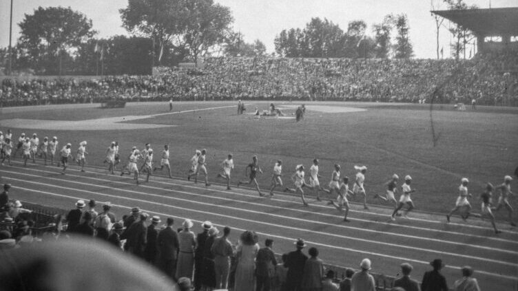 Sata vuotta sitten vuonna 1924 Pariisin Olympialaisissa Maamme laulu soi monta kertaa